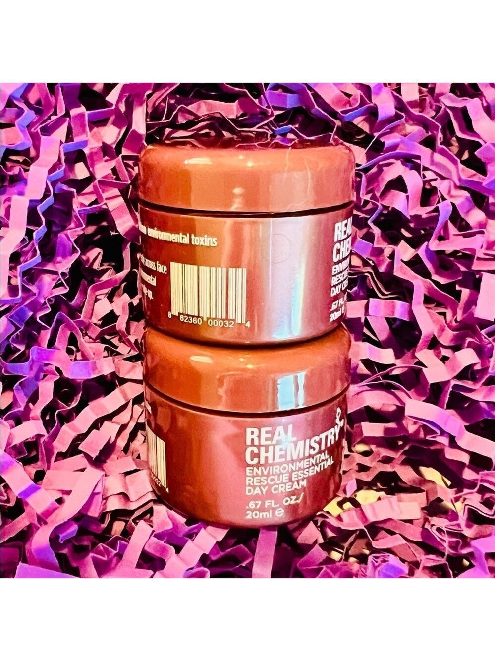 Real Chemistry Environmental Rescue Essential Daily Serum - Picture 9 of 10
